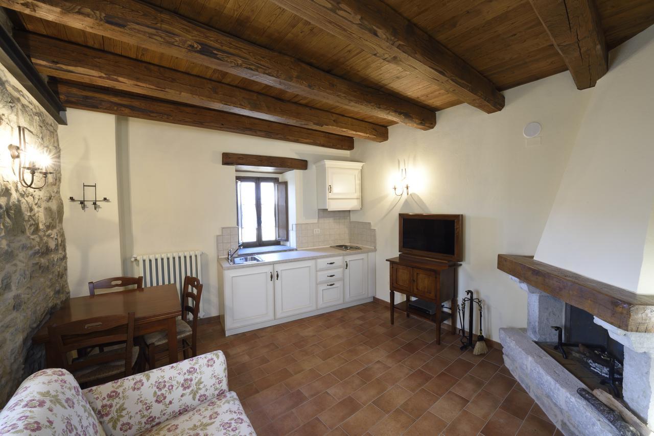 Borgotufi Albergo Diffuso Castel del Giudice Exterior foto