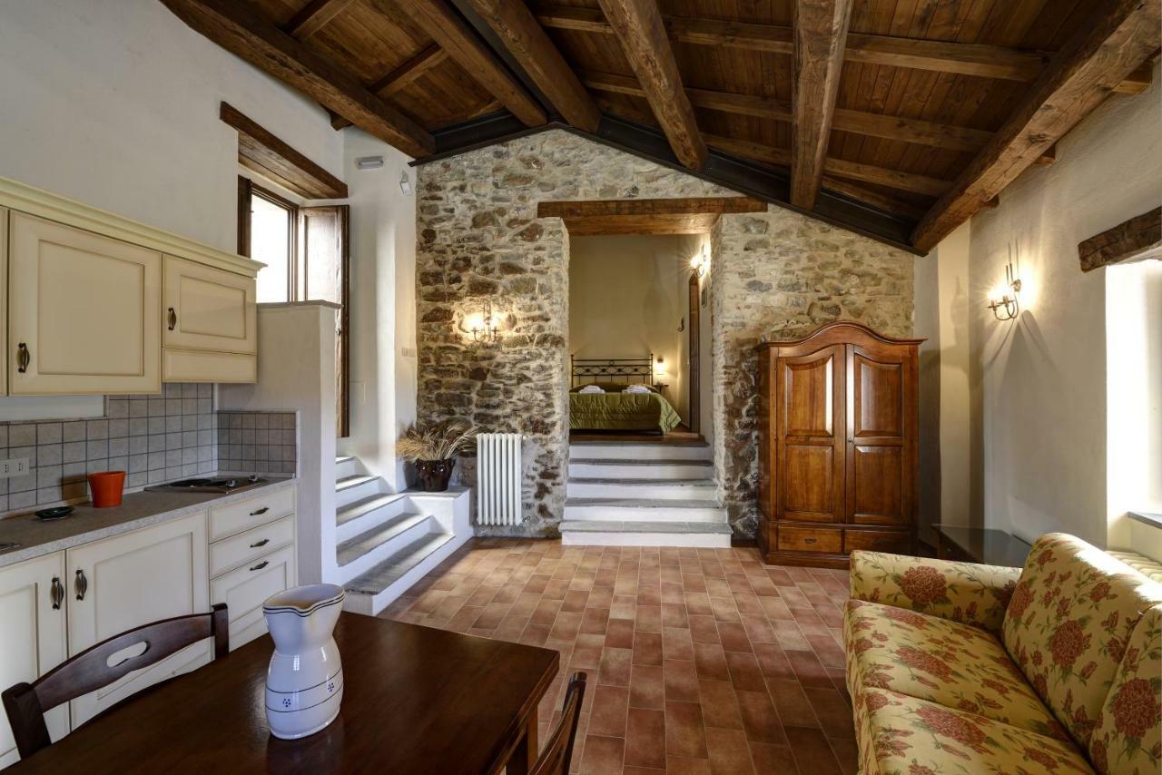 Borgotufi Albergo Diffuso Castel del Giudice Exterior foto